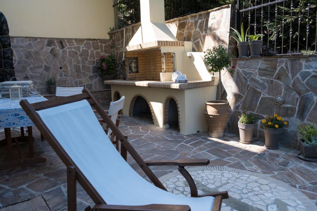 Villa Konstantina Petriti  Exterior photo