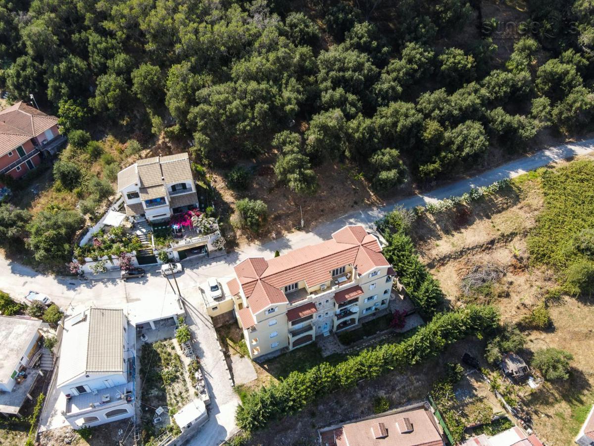 Villa Konstantina Petriti  Exterior photo