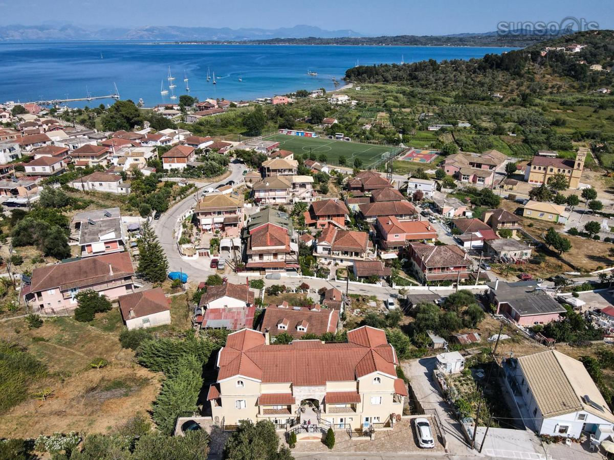 Villa Konstantina Petriti  Exterior photo